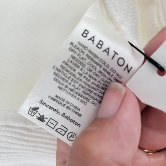 Aritzia Babaton Scult Knit Deep V White Sleeveless Fitted Crop Tank Top - Picture 8 of 14